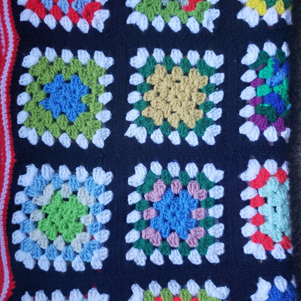Afghan granny quilt handmade crochet blanket throw country farmhouse knit black